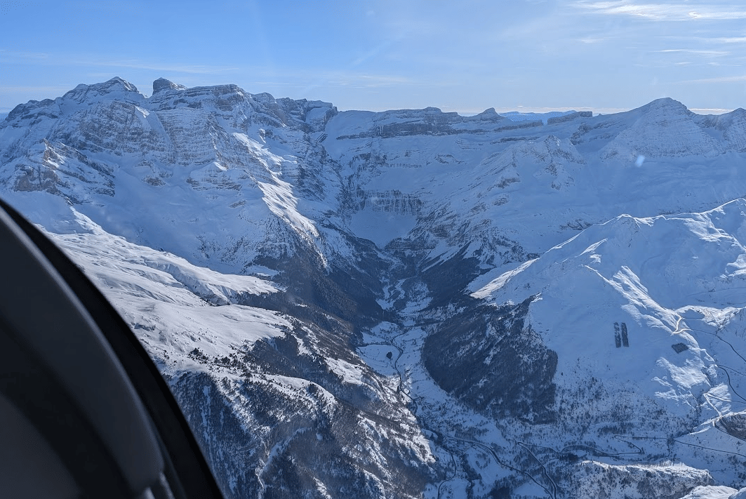 Le cirque de Gavarnie en hiver