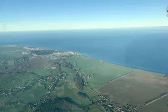 Flug entlang der Ostsee von Rostock bis Wismar, ab Berlin