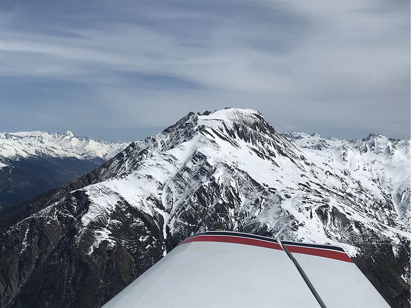 Die Bündner Berge von oben sehen