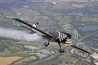 Berkshire: Aerobatics flight with briefing in an Extra 330!