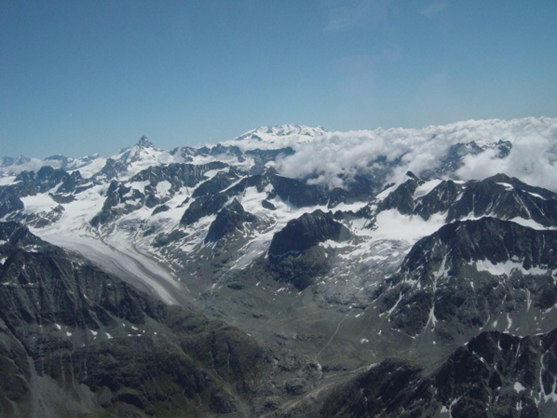 Matterhorn - Mont Blanc ab Bern (DA50)