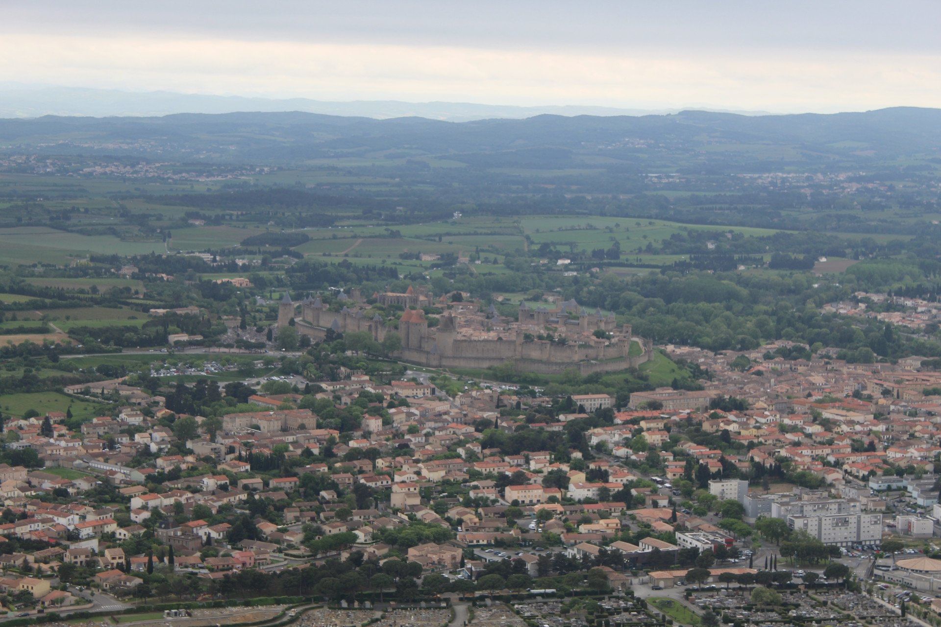 Carcassonne et ses alentours en Hélicoptère - 30m