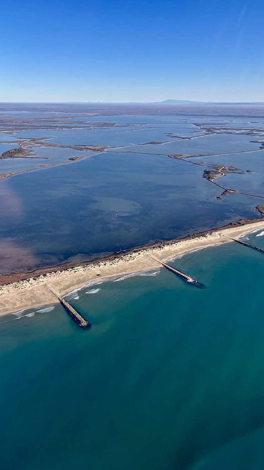 Balade aérienne à la découverte de la Camargue🦩