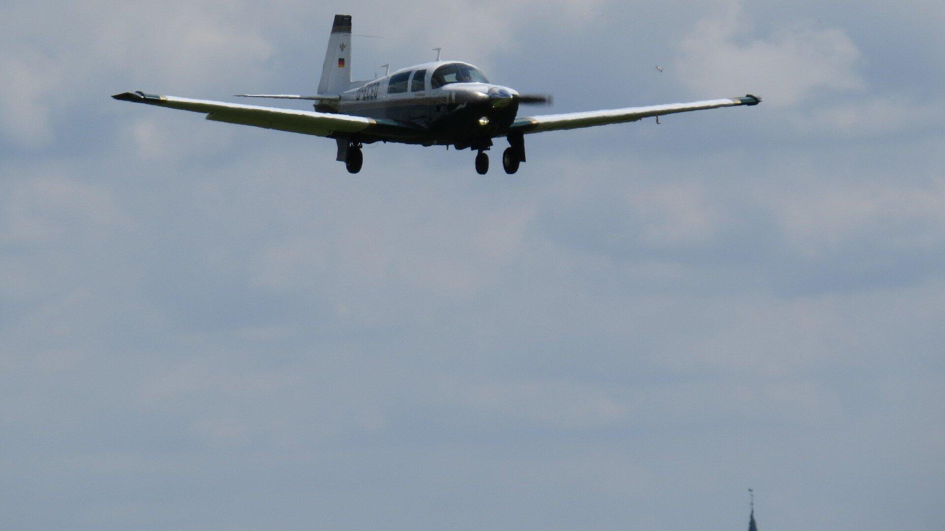 Mooney M20F