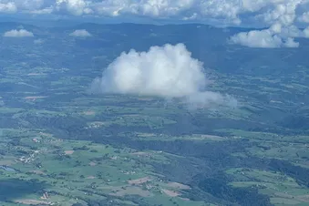 Vol au cœur des Monts du Forez