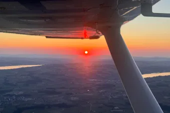 Chasing the sun over the Lake of Zurich