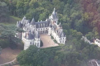 Survol des châteaux de la Loire