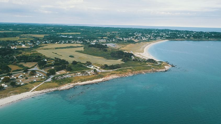 Des îles du large aux terres bretonnes