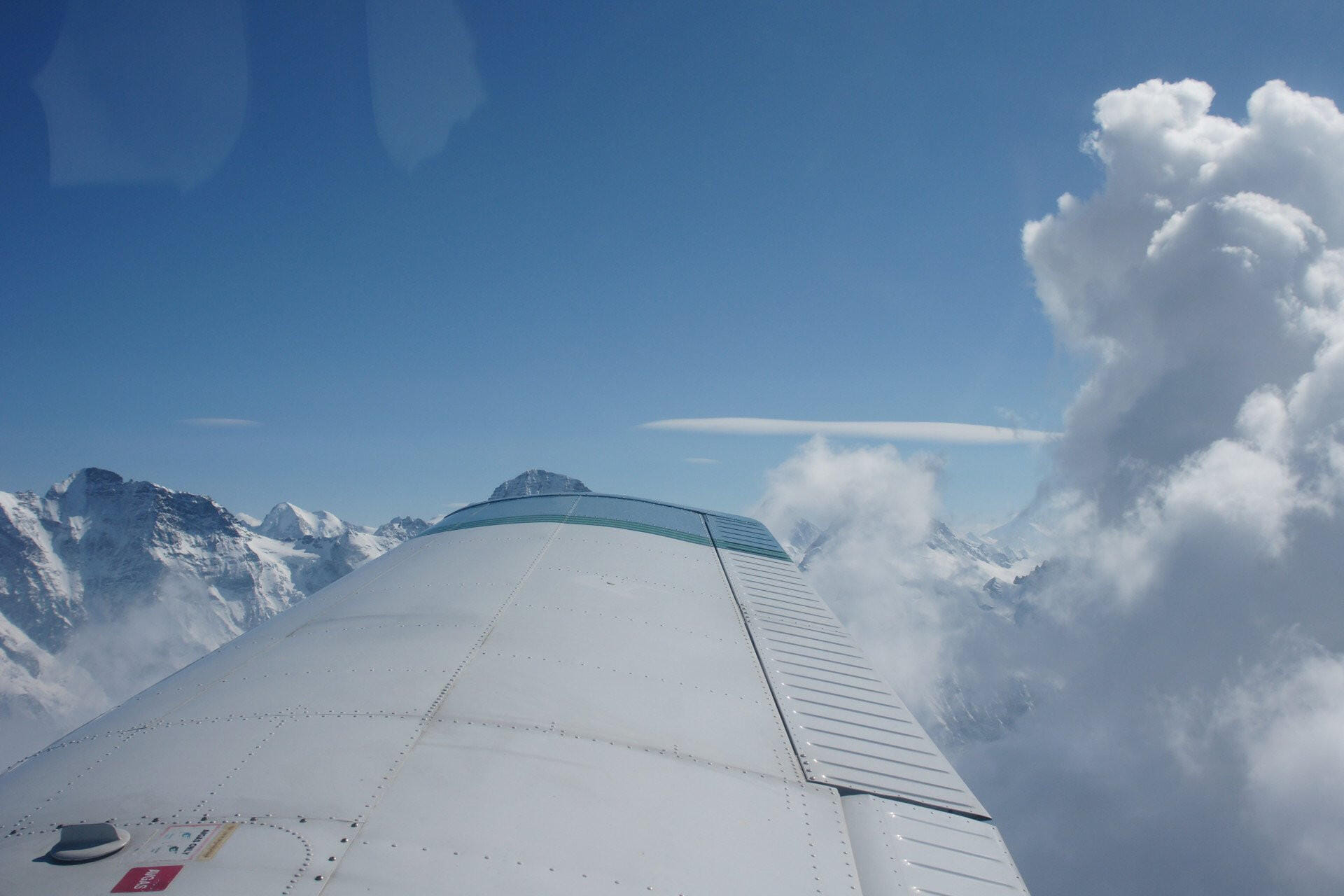 Matterhorn - Mont Blanc mit Zwischenlandung in Sion (DA50)