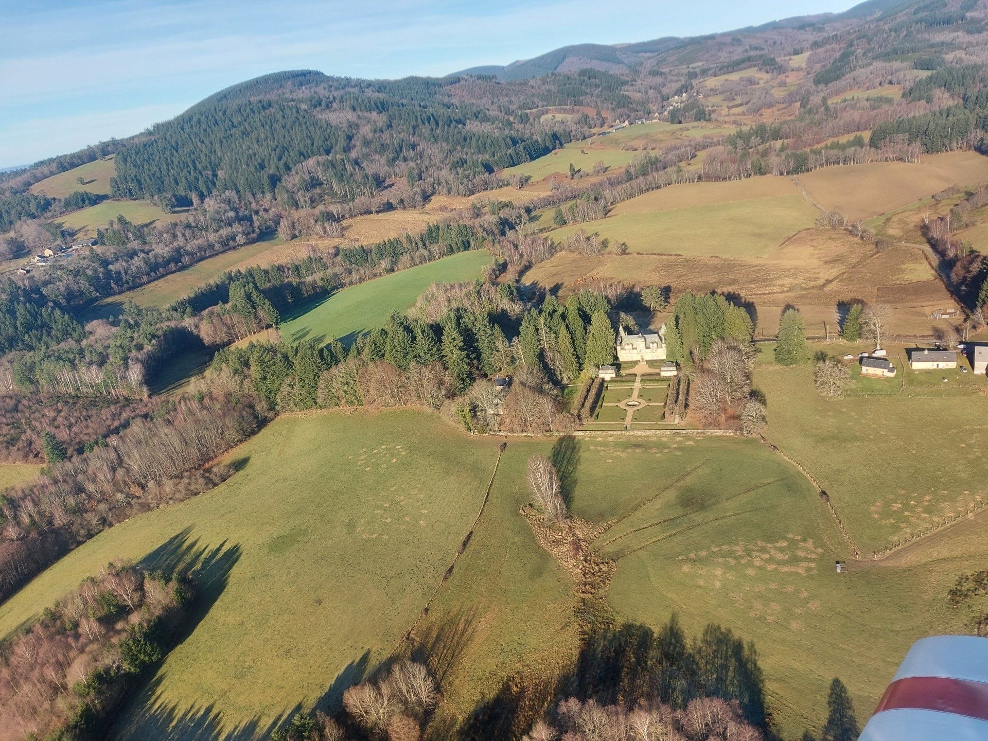 Vol Dordogne plateau du Cantal