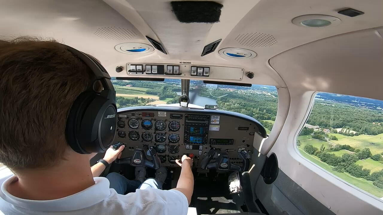 Cockpit View 2
