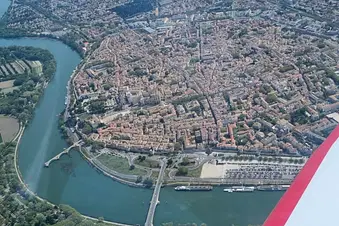 Vol journée/restau à destination d'Avignon