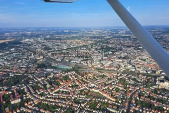 Rundflug ab Bielefeld für 1 Stunde die Richtung bestimmst du