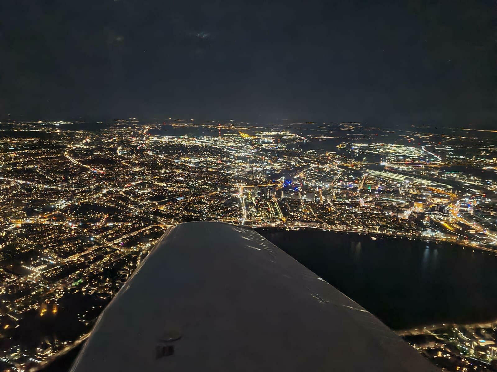 Rundflug über Hamburg, Elbe und Alster