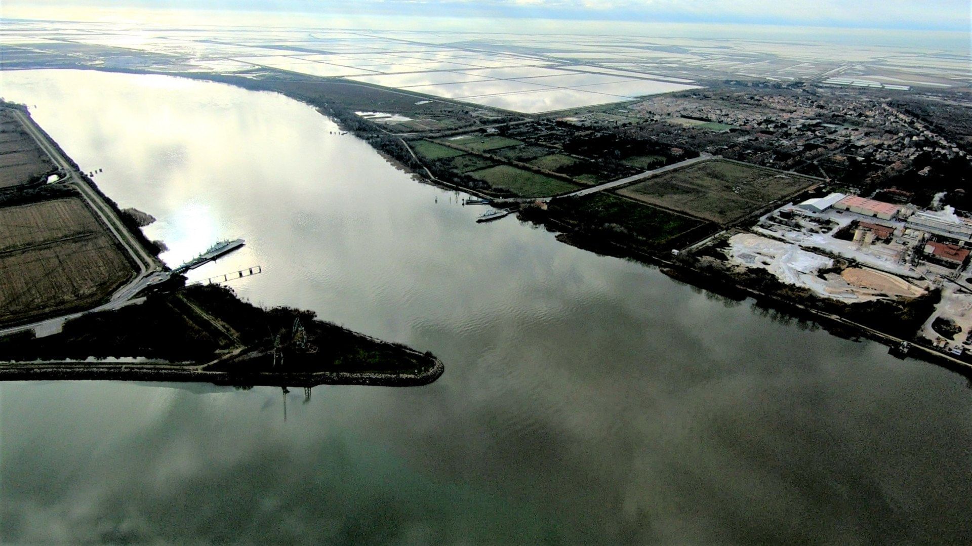Découverte aérienne de la Camargue à bord d'un avion privé