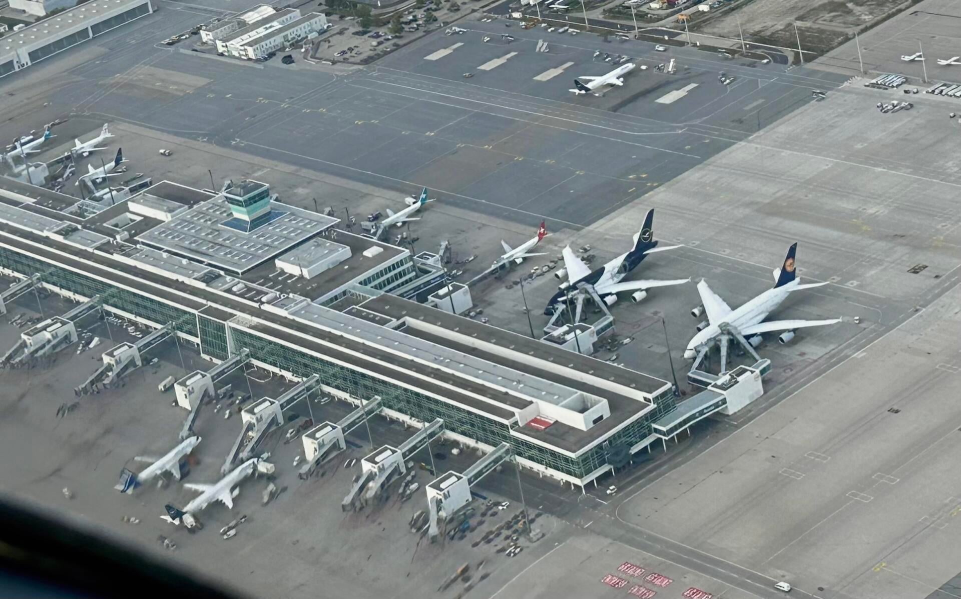 München: Flughafen und City von oben erleben!