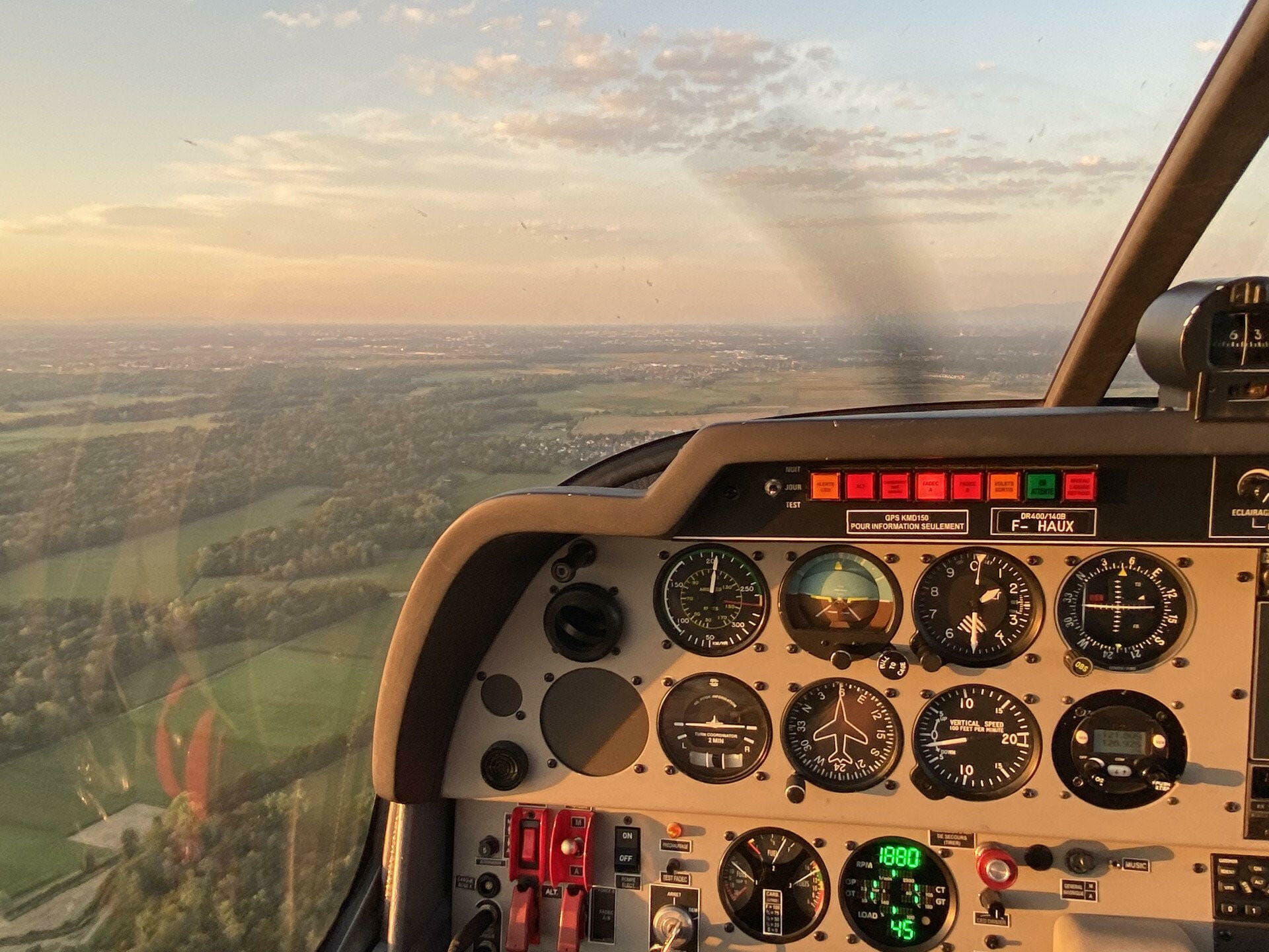 Balade aérienne en Alsace - Châteaux & vignoble (DR400)