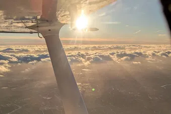 Strandtag auf Norderney mit Sonnenuntergang auf dem Rückflug
