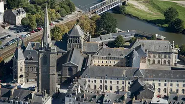 Vol liberté. Selon vos désirs. Depuis Bains-sur-Oust.