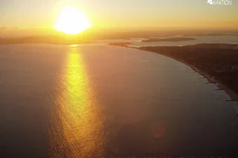 30 Min Trial Helicopter Flying Lesson in an R44