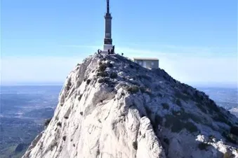 Balade aérienne autour de la sainte victoire