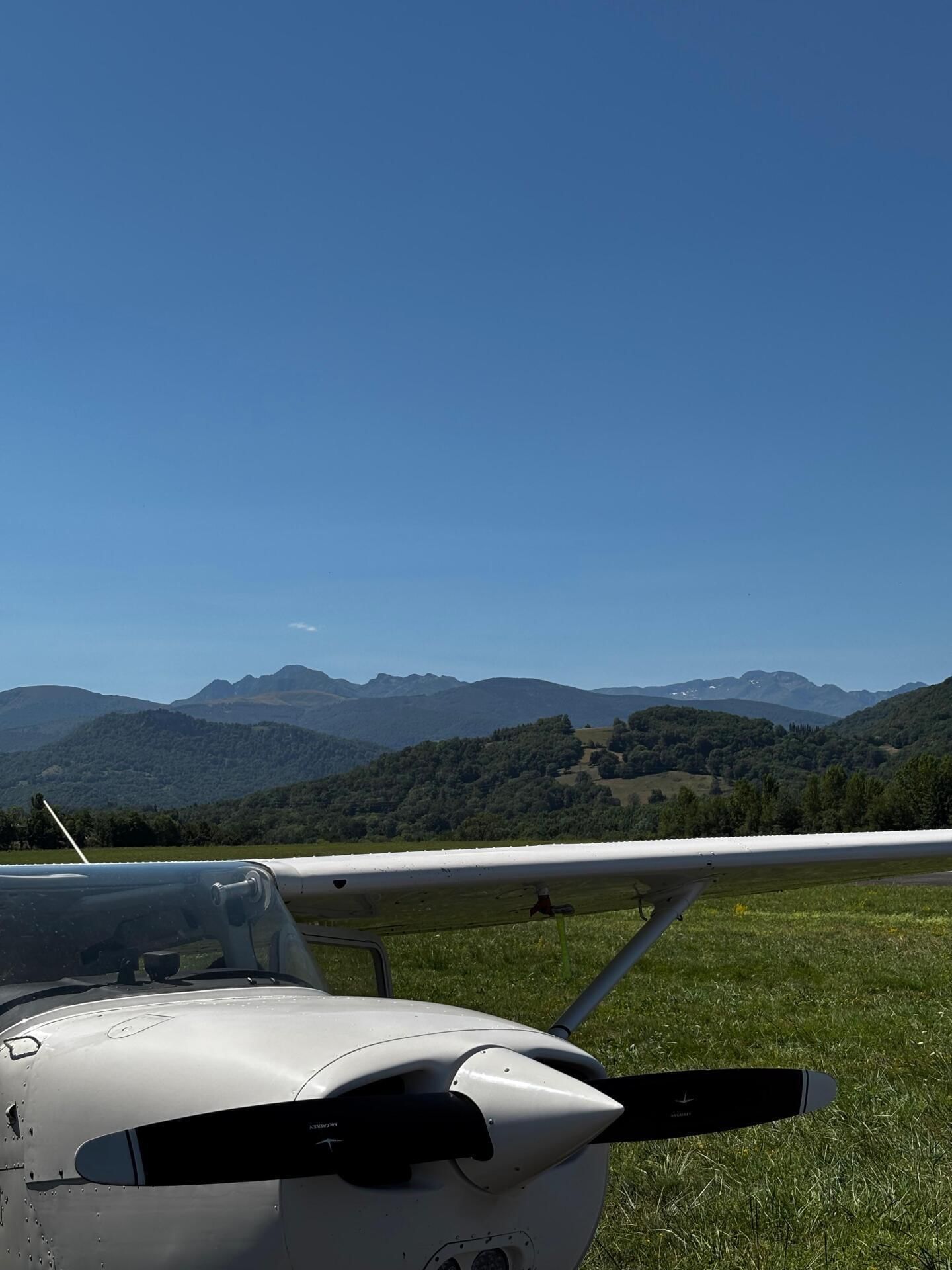 Le Mythique Cessna "Hotel Tango" de près
