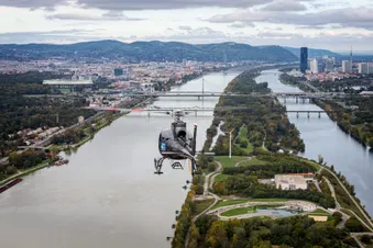 Wien entlang der Donau im Hubschrauber (3 Sitze)