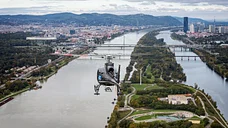 Wien entlang der Donau im Hubschrauber (3 Sitze)
