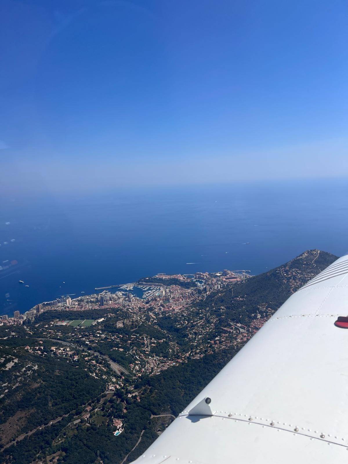 De Cannes à Menton par l’arrière-pays et retour par la mer