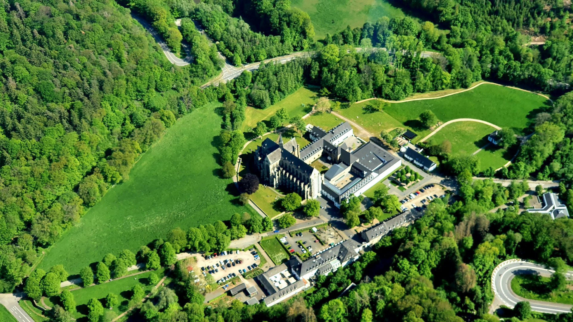 Bergisches Land & Krombacher Insel (75 Min./ab 2 P.)