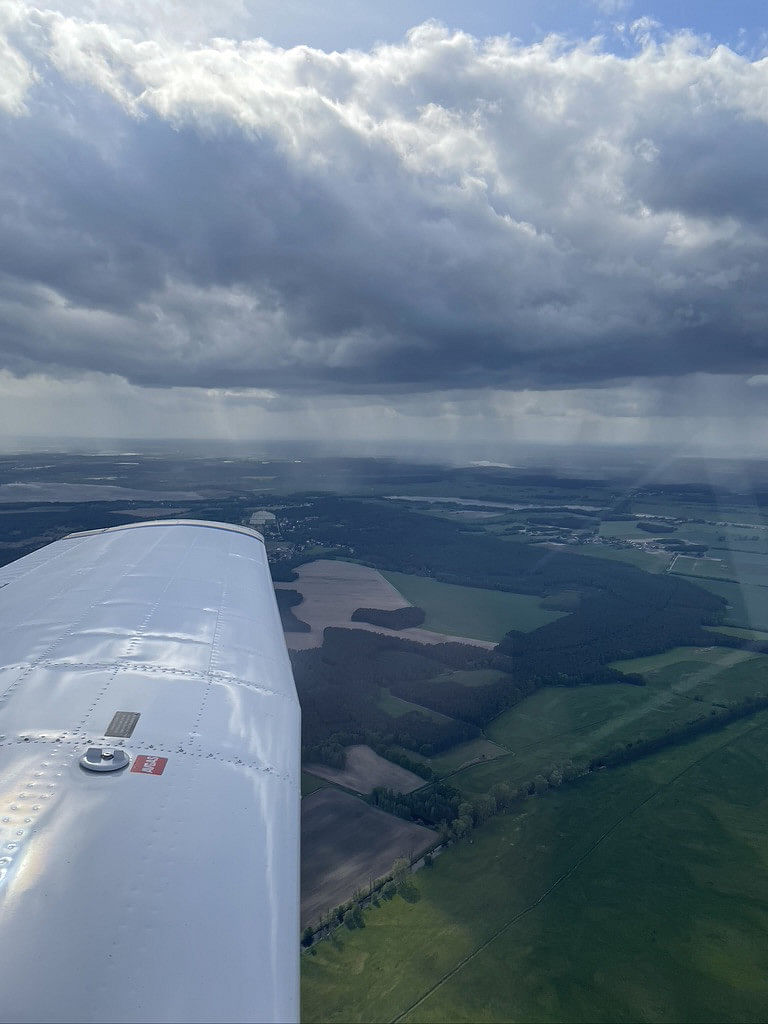 Flug nach Düsseldorf oder zu anderen Orten