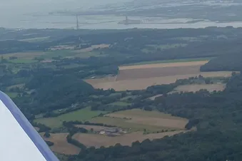 Pont de Normandie en bout d'aile