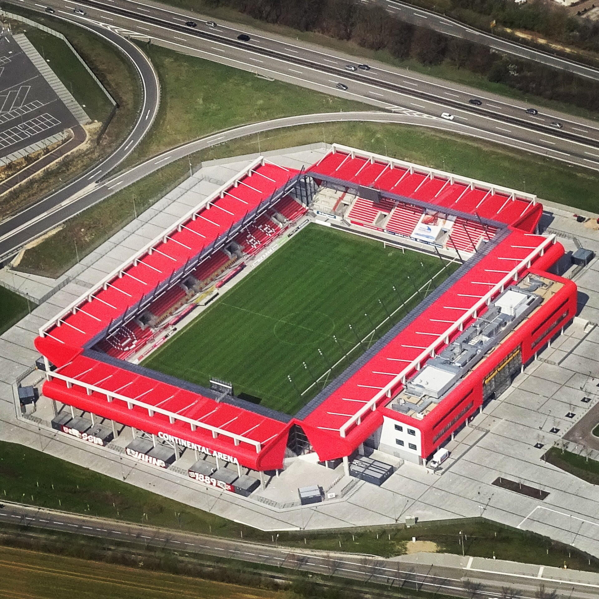 Rundflug über Regensburg, Walhalla, Befreihungshalle