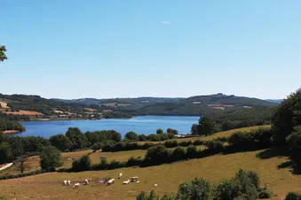 A la découverte des lacs du Morvan en vol élargis