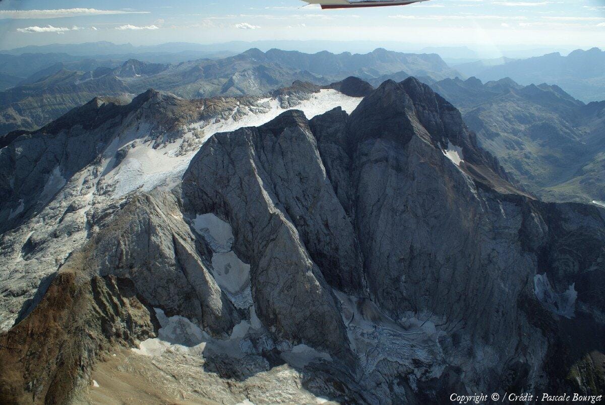 Pics du Midi d'Ossau et de Bigorre, Vignemale et ses lacs
