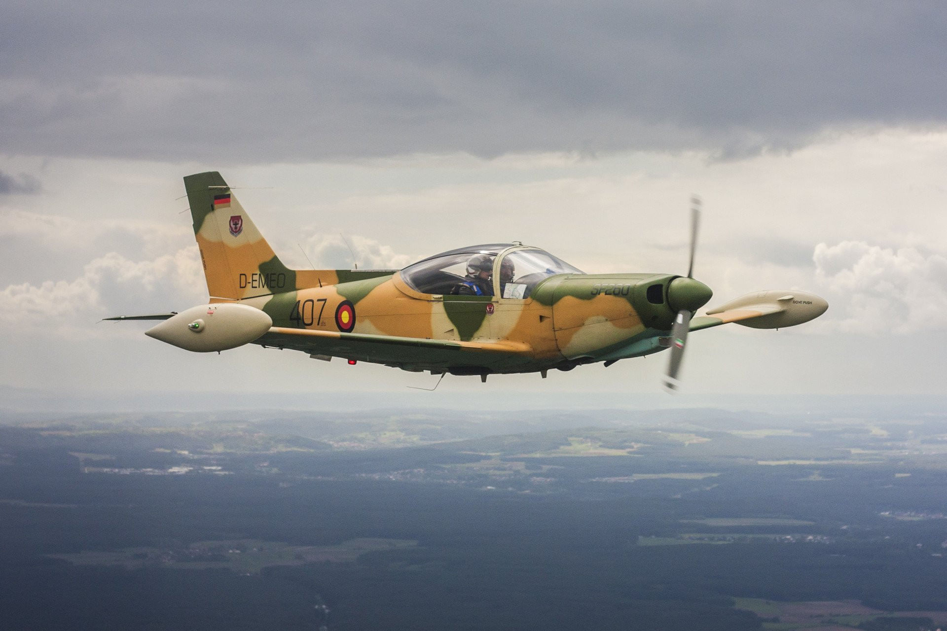 Acrobatic Flight * Ex. Lybian Airforce Marchetti F260WL