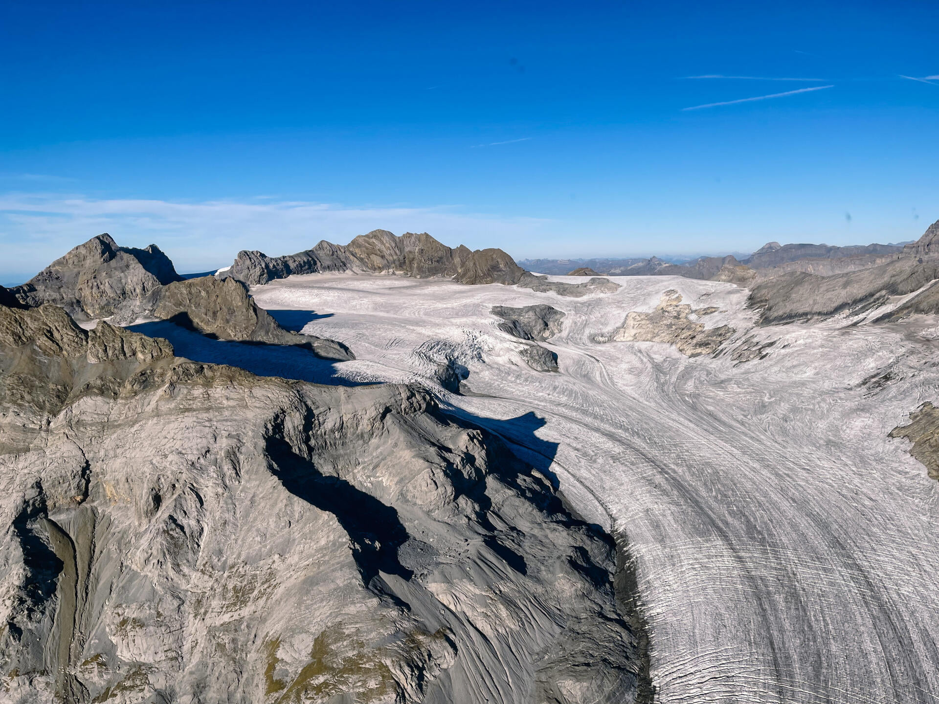 Entdecke die Glarner Alpen von oben