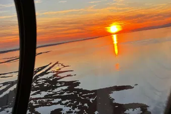 Coucher de soleil au dessus de l’étang de l’or