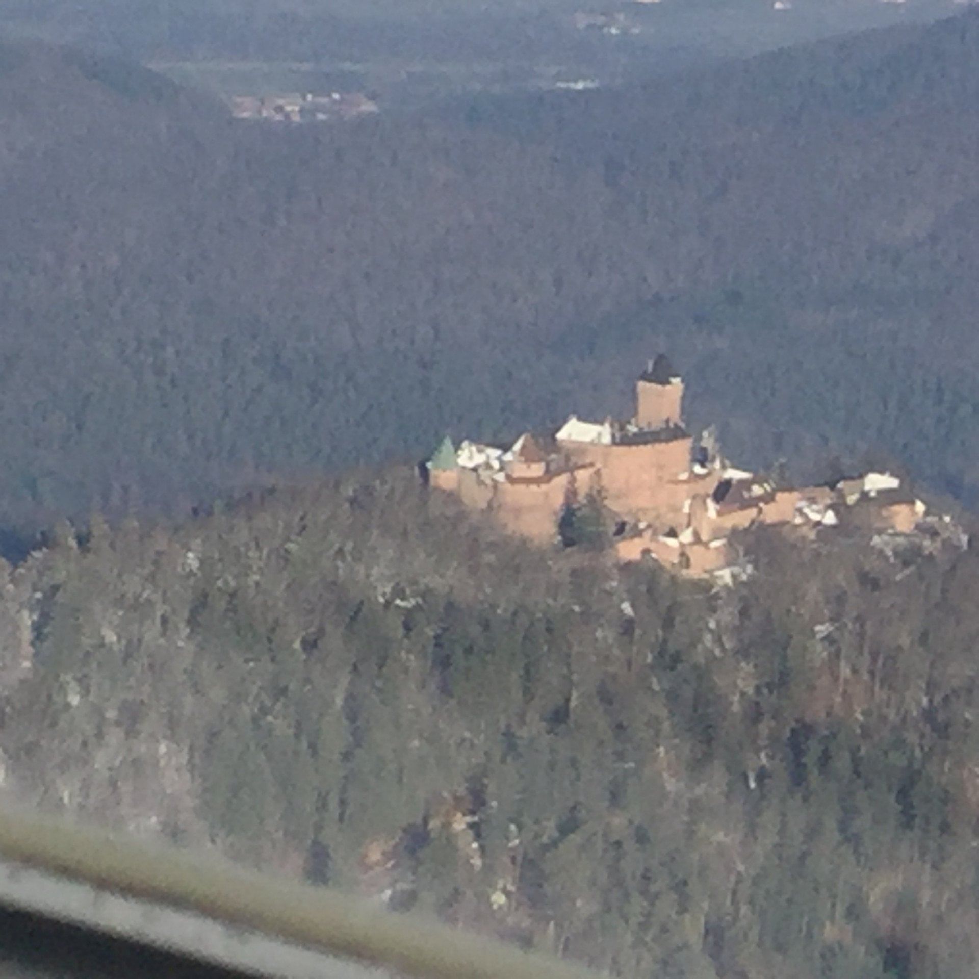 Balade aérienne au-dessus de la région des Vosges