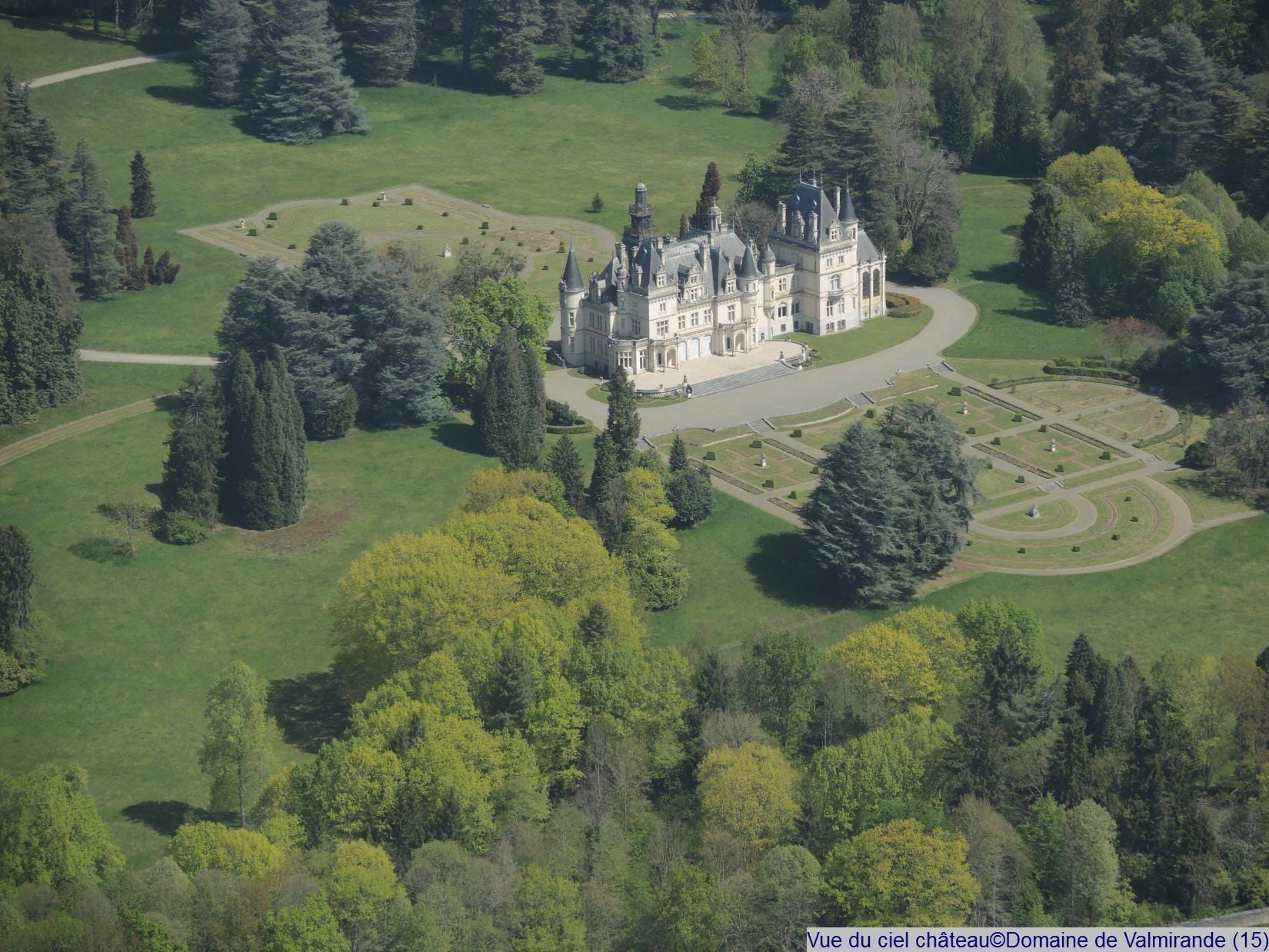 ✈️ Escapade aérienne au Château de Valmirande