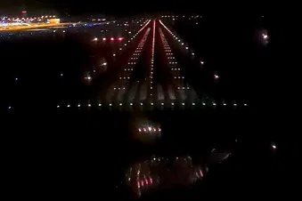 Nachtflug über Nürnberg