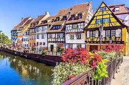 Découverte de Colmar : châteaux, vignes, winstubs - St-Cyr