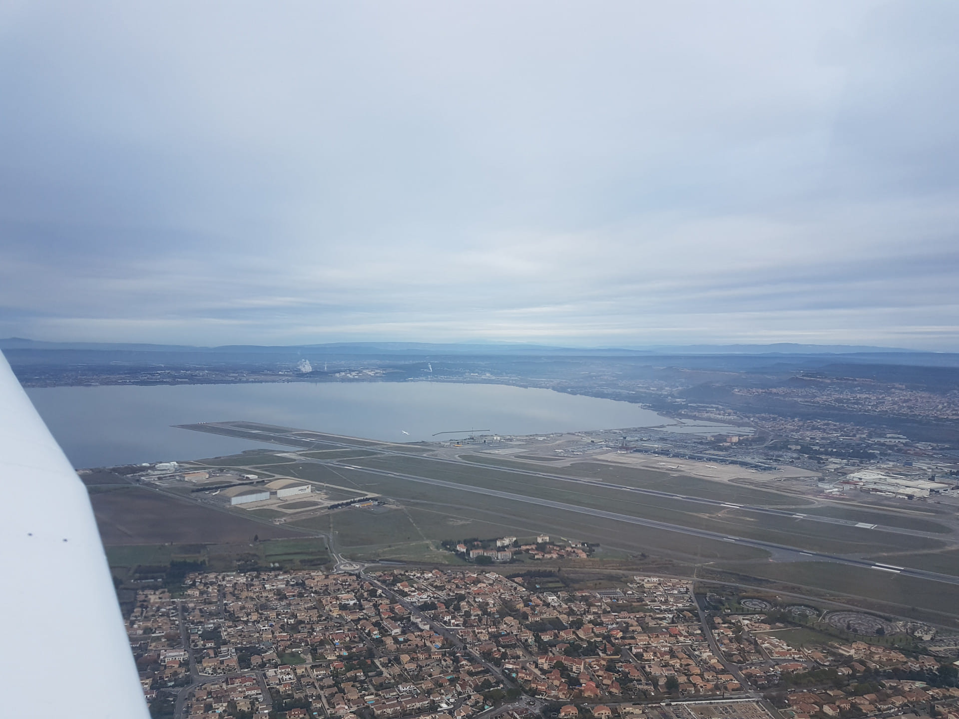 Balade jusqu'à la frontière italienne, retour par la côte