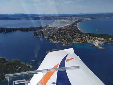 Tour de la presqu'île de Giens en avion