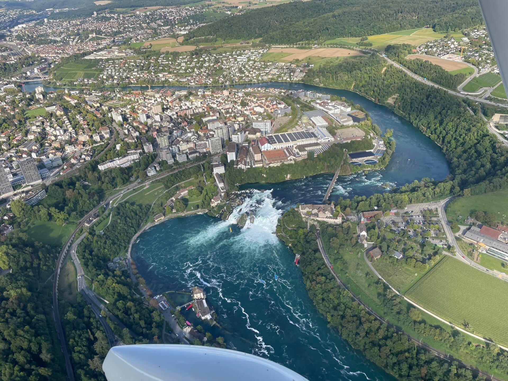 Rheinfall-Panorama: Atemberaubender Rundflug (2 Pax, CHF)