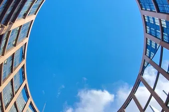 Exklusiver Flug Nach Straßburg – Europas Charme Von Oben