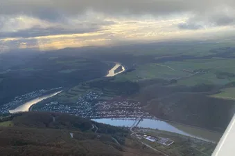 (TB10) Flug entlang der Mosel