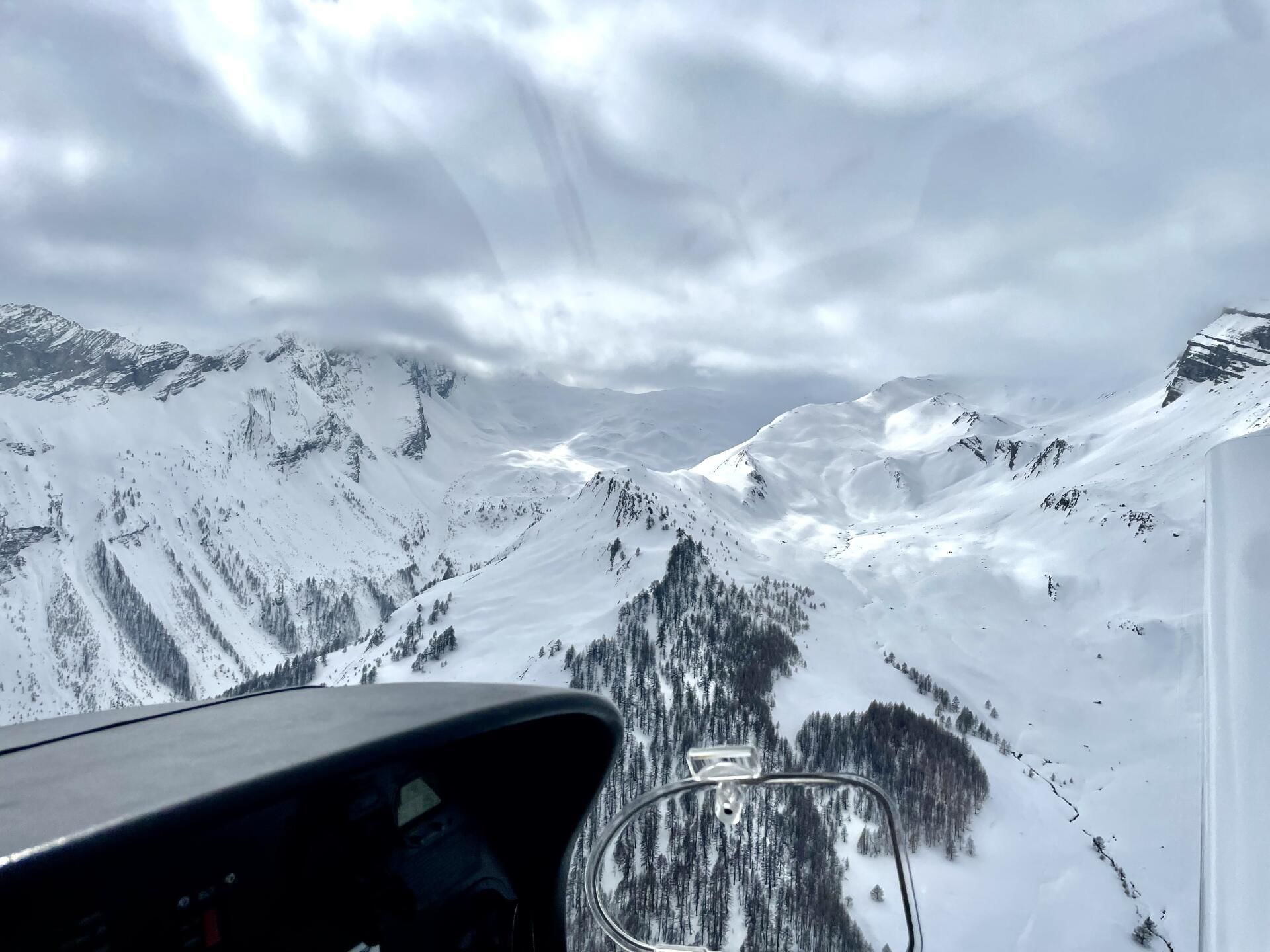 Passage du Col de Vars enneigé