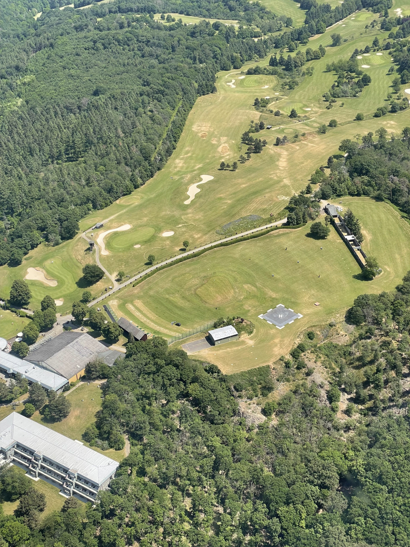 Hauseigener Hubschrauberlandeplatz