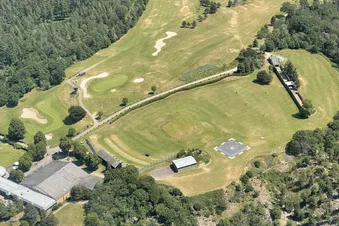 Hauseigener Hubschrauberlandeplatz